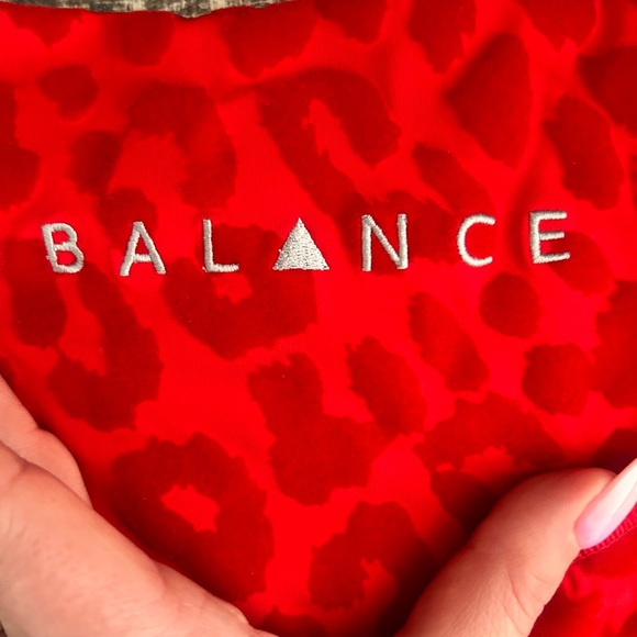 Balance Athletica red biker shorts - Picture 3 of 3